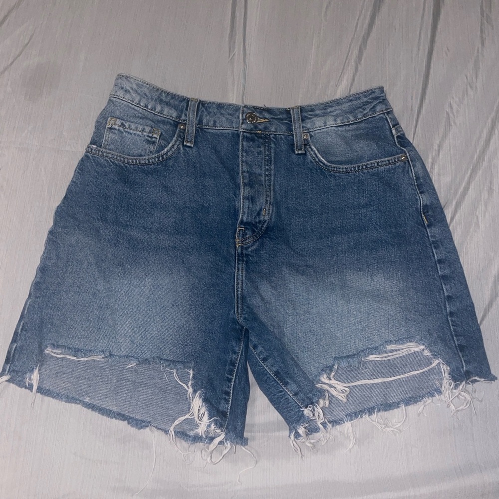 Classic Mid-Rise Distressed Denim Shorts - Blue